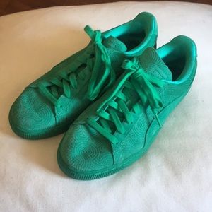 all green sneakers